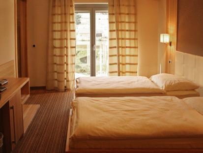 Hotel Dras Maribor Luaran gambar